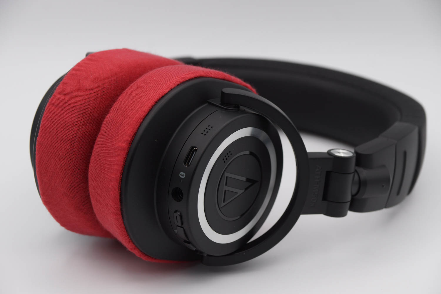 audio-technica ATH-M50xBT2의 이어패드에 대한 mimimamo의 대응