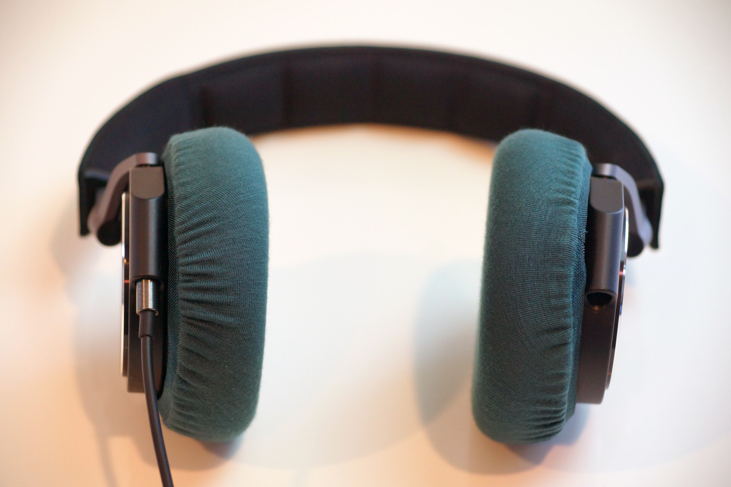 B&O PLAY BEOPLAY H6의 이어패드에 대한 mimimamo의 대응