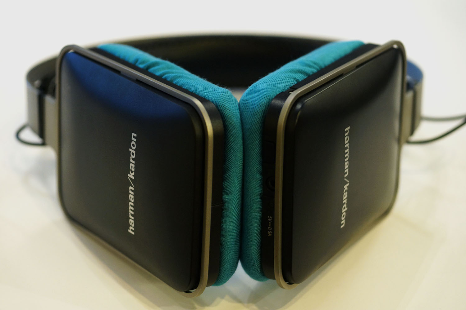 harman/kardon BT의 이어패드에 대한 mimimamo의 대응