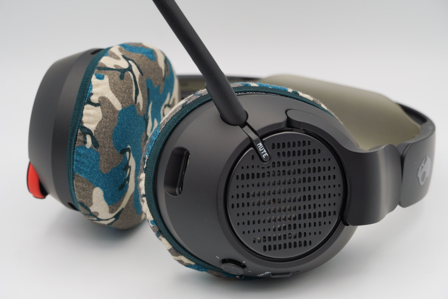 Skullcandy Crusher PLYR 720의 이어패드에 대한 mimimamo의 대응