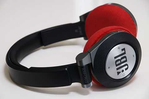 JBL E40BT의 이어패드에 대한 mimimamo의 대응