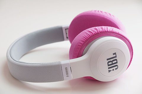 JBL E55BT의 이어패드에 대한 mimimamo의 대응