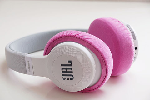 JBL E55BT의 이어패드에 대한 mimimamo의 대응