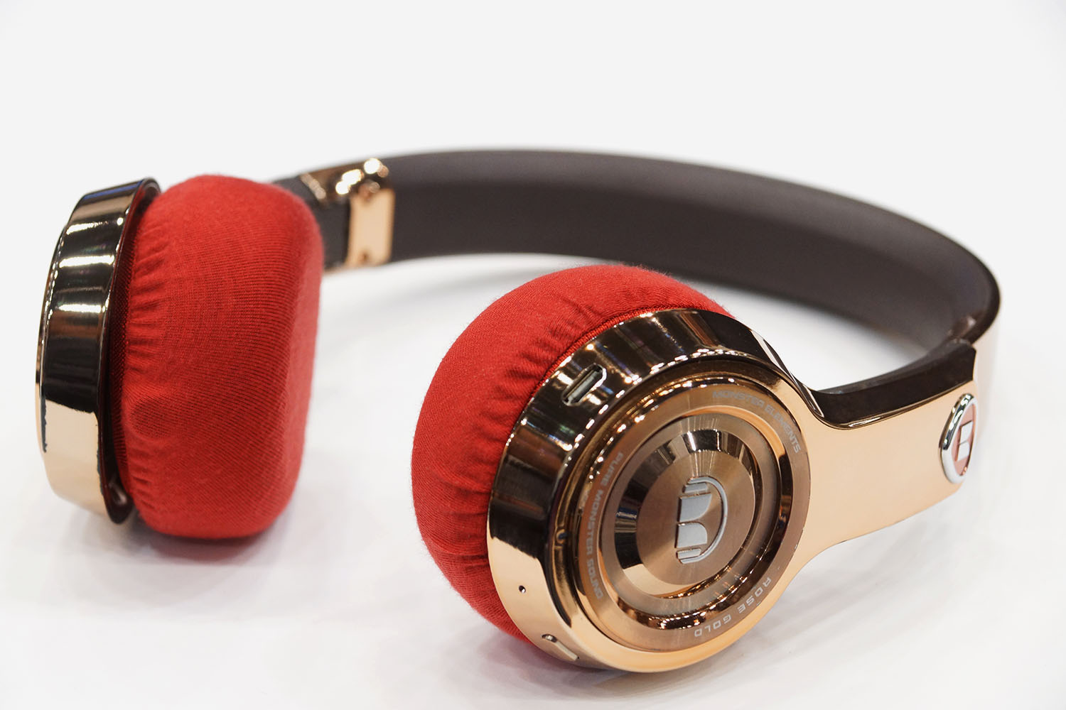 MONSTER ELEMENTS WIRELESS ON-EAR의 이어패드에 대한 mimimamo의 대응