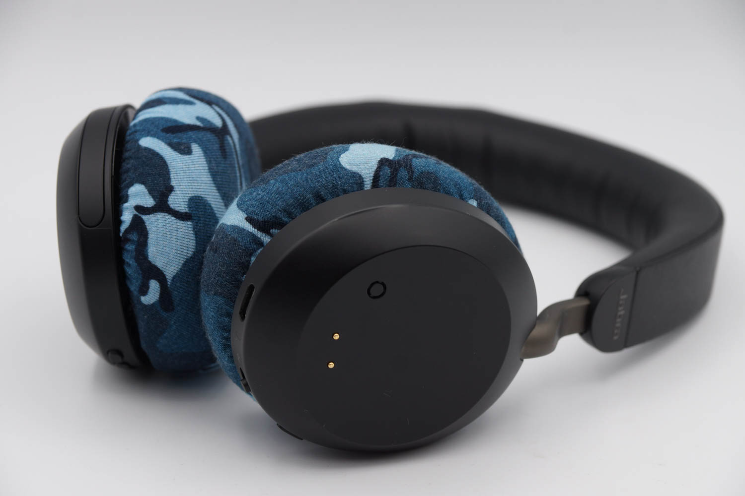 Jabra EVOLVE2 75의 이어패드에 대한 mimimamo의 대응