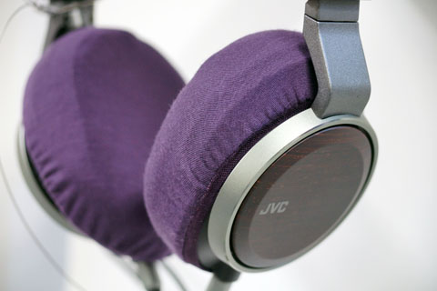 JVC HA-SW02의 이어패드에 대한 mimimamo의 대응