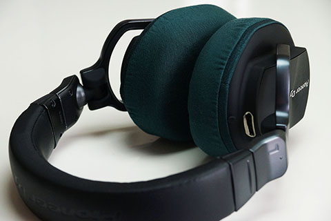 Pioneer DJ HRM-6의 이어패드에 대한 mimimamo의 대응