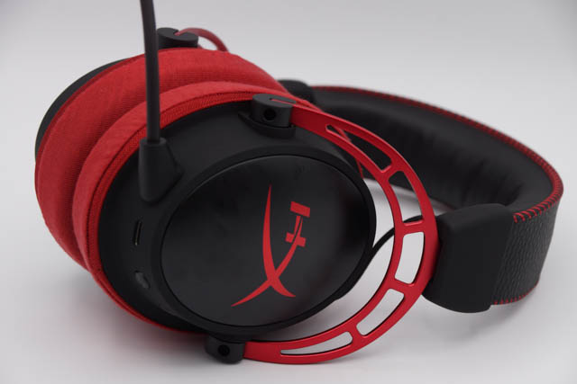 HyperX Cloud Alpha Wireless의 이어패드에 대한 mimimamo의 대응