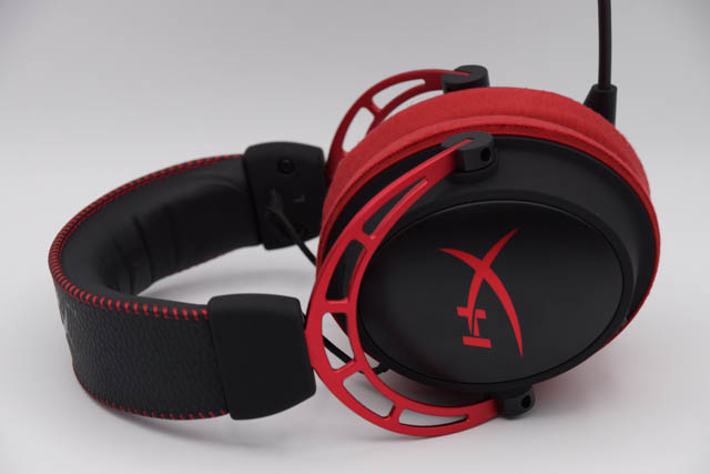 HyperX Cloud Alpha Wireless의 이어패드에 대한 mimimamo의 대응