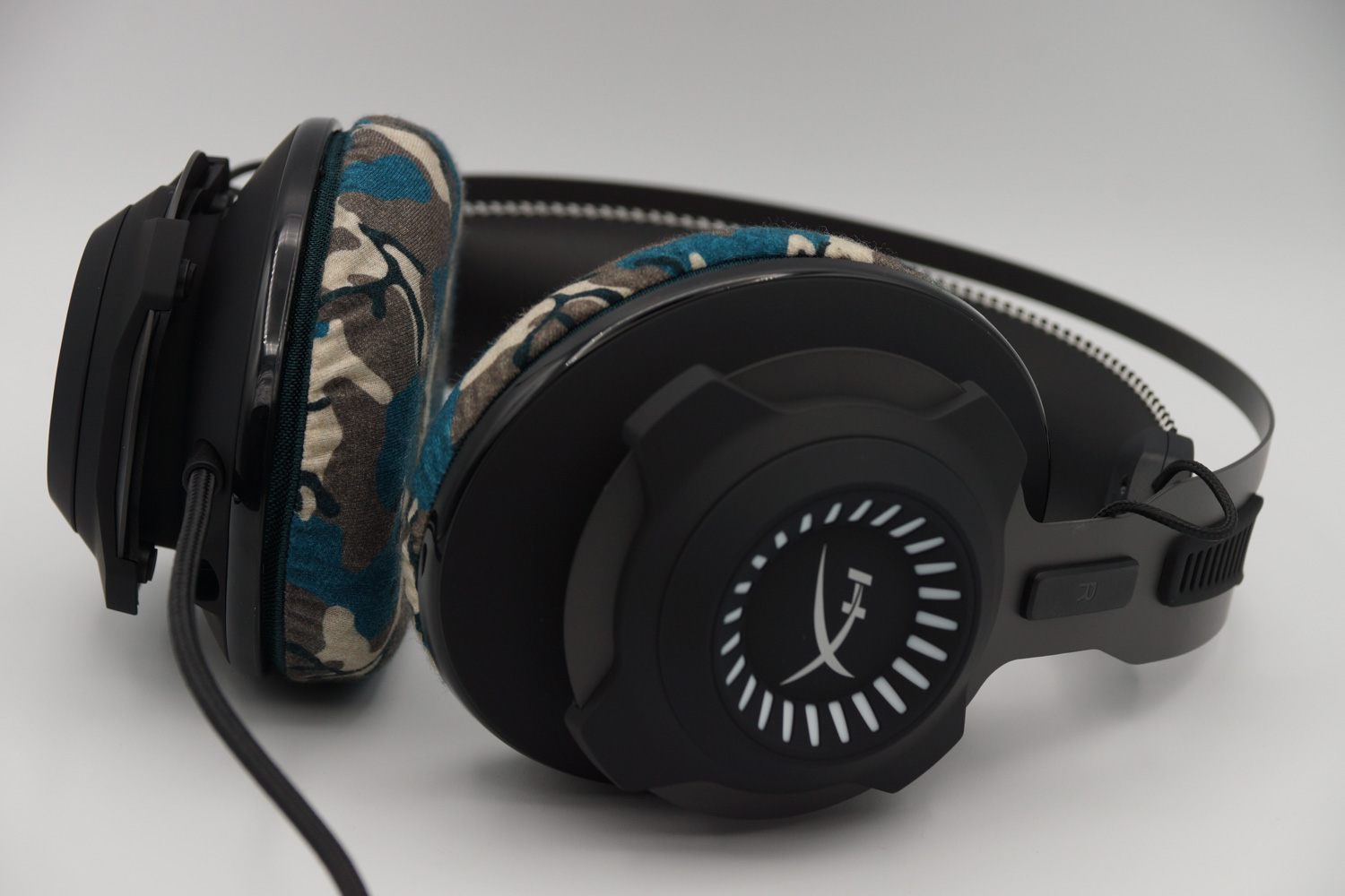 HyperX Cloud Revolver +7.1의 이어패드에 대한 mimimamo의 대응