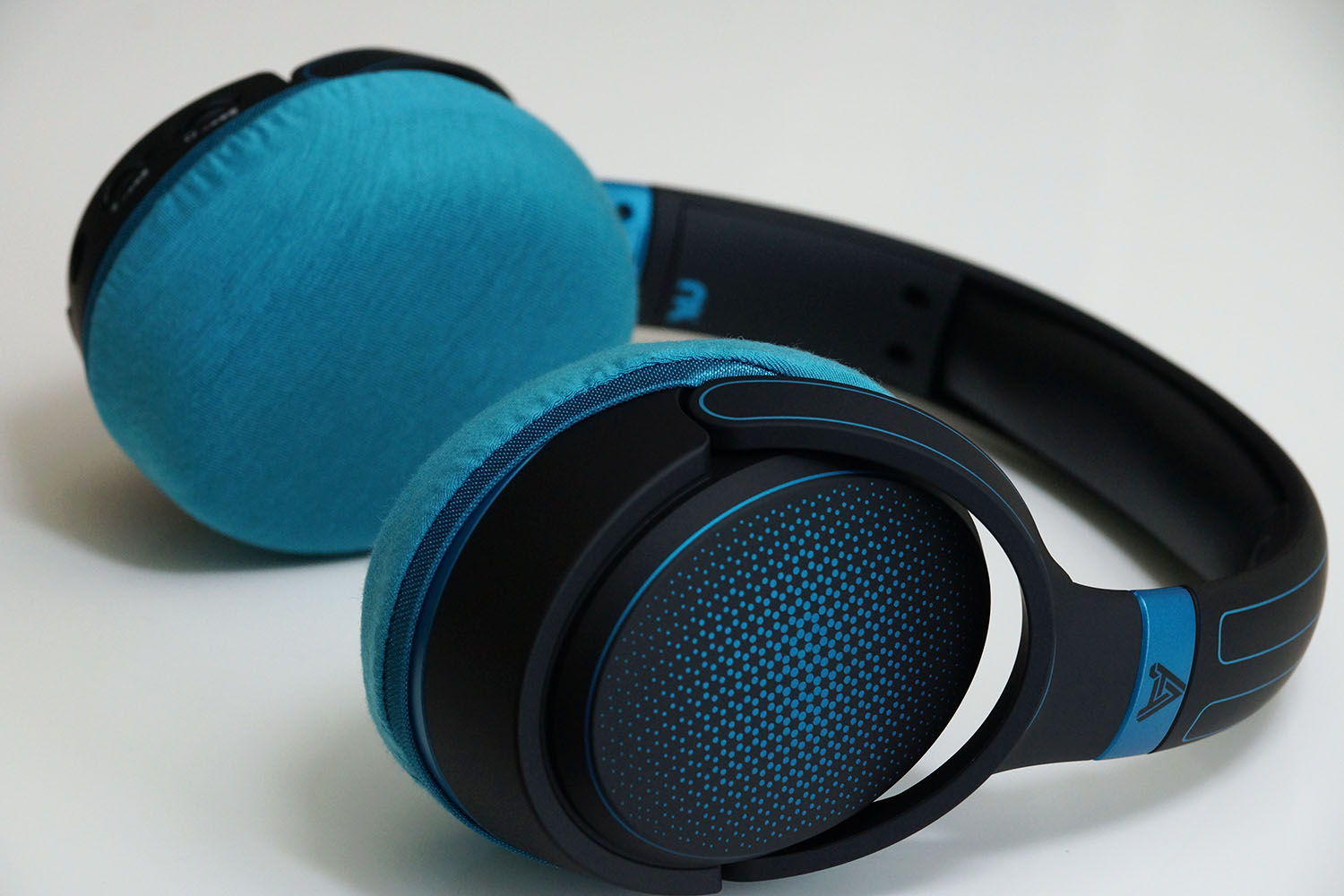 AUDEZE MOBIUS의 이어패드에 대한 mimimamo의 대응