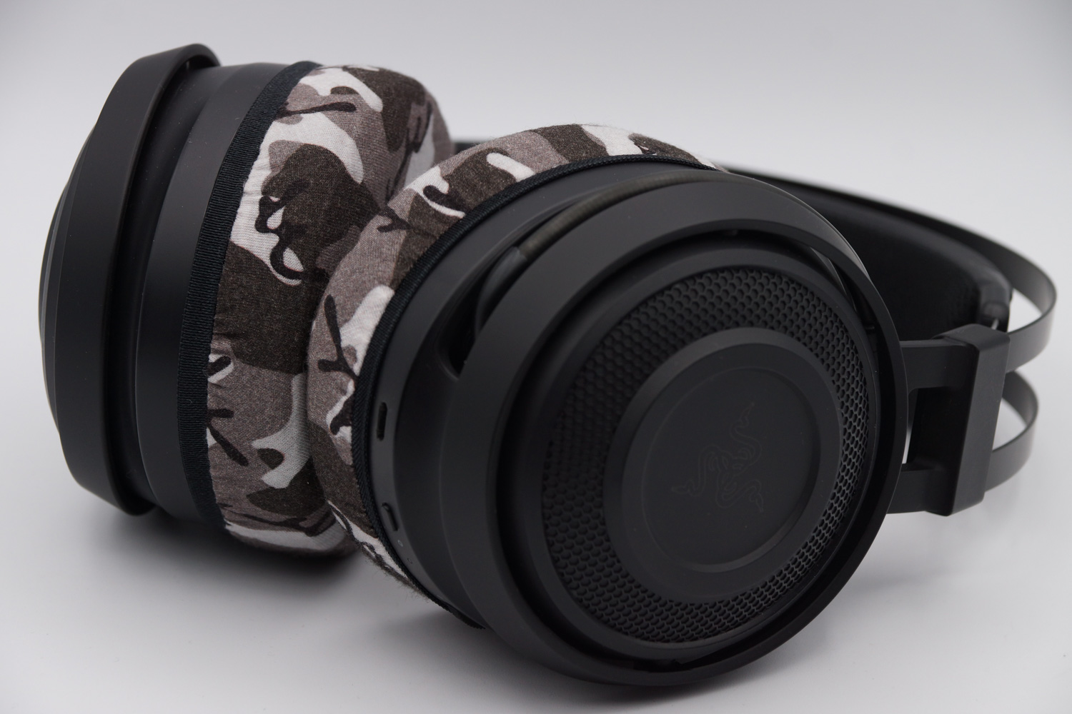 RAZER NARI ESSENTIAL의 이어패드에 대한 mimimamo의 대응