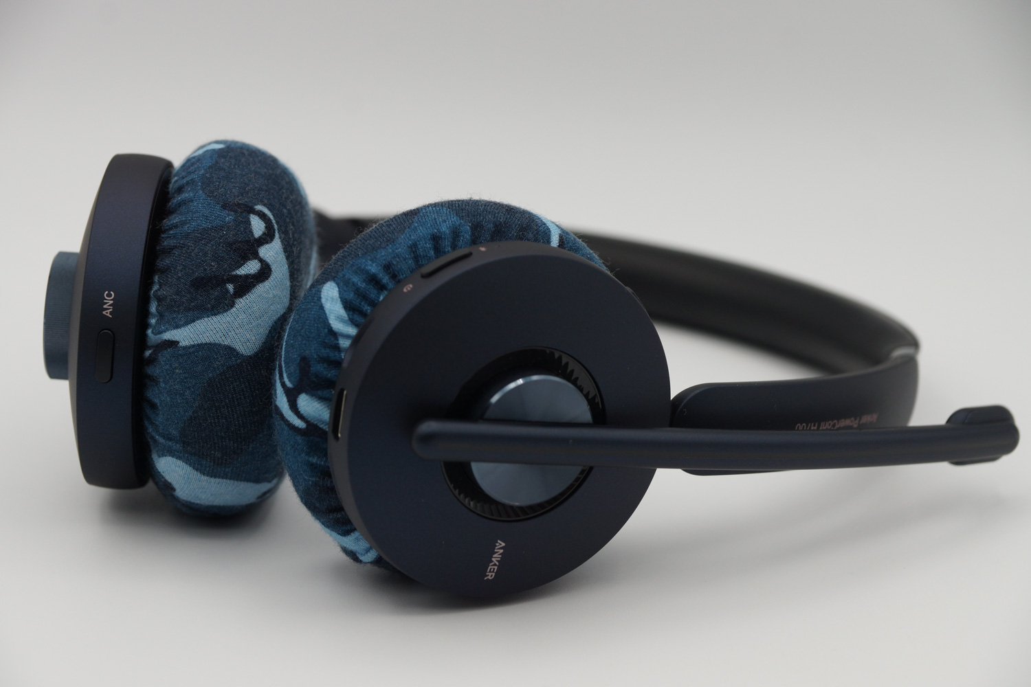 Anker PowerConf H700의 이어패드에 대한 mimimamo의 대응