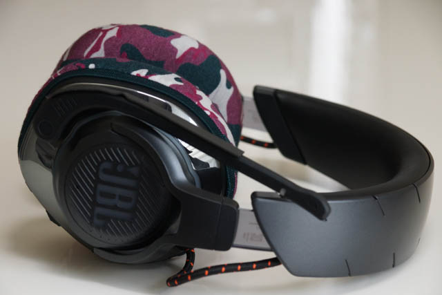 JBL Quantum 800의 이어패드에 대한 mimimamo의 대응