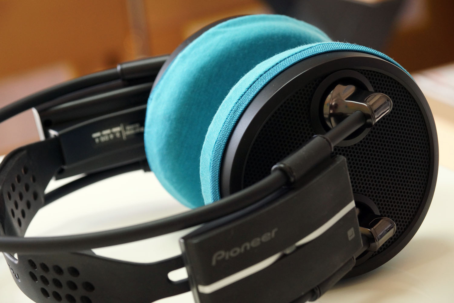 Pioneer SE-DHP3000의 이어패드에 대한 mimimamo의 대응