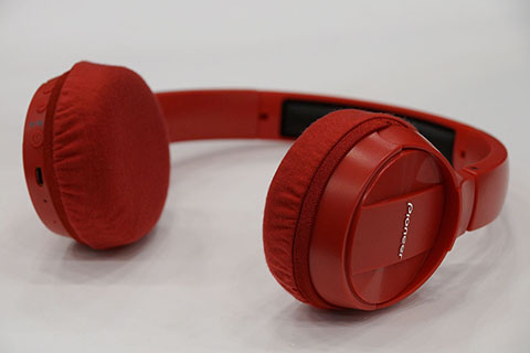 Pioneer SE-MJ553BT의 이어패드에 대한 mimimamo의 대응