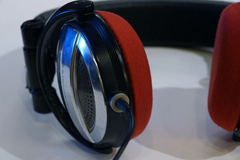 Pioneer SE-MJ5의 이어패드에 대한 mimimamo의 대응