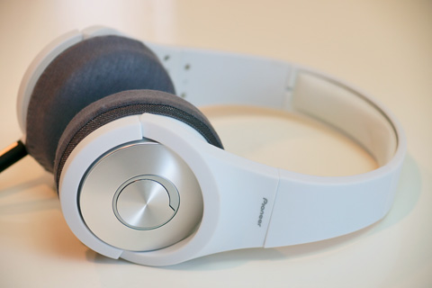 Pioneer SE-MX7의 이어패드에 대한 mimimamo의 대응