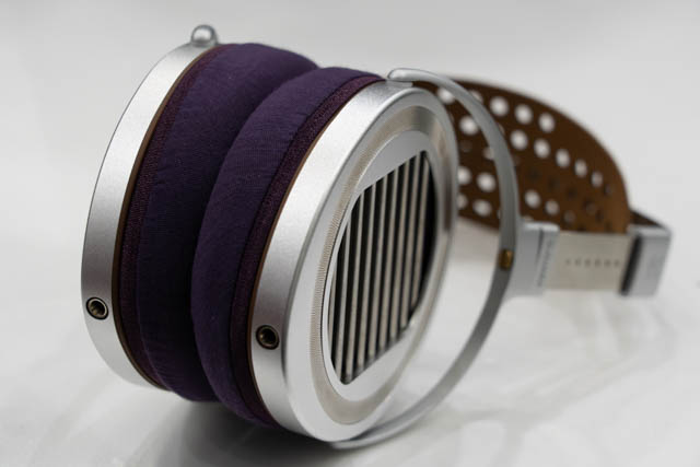 HIFIMAN SUSVARA UNVEILED의 이어패드에 대한 mimimamo의 대응