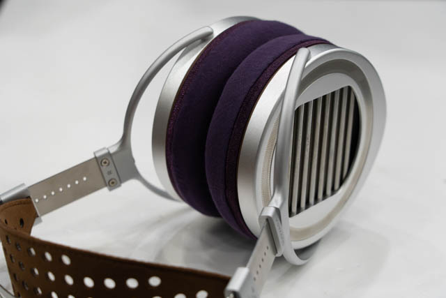 HIFIMAN SUSVARA UNVEILED의 이어패드에 대한 mimimamo의 대응