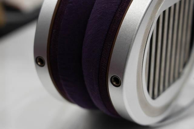 HIFIMAN SUSVARA UNVEILED의 이어패드에 대한 mimimamo의 대응
