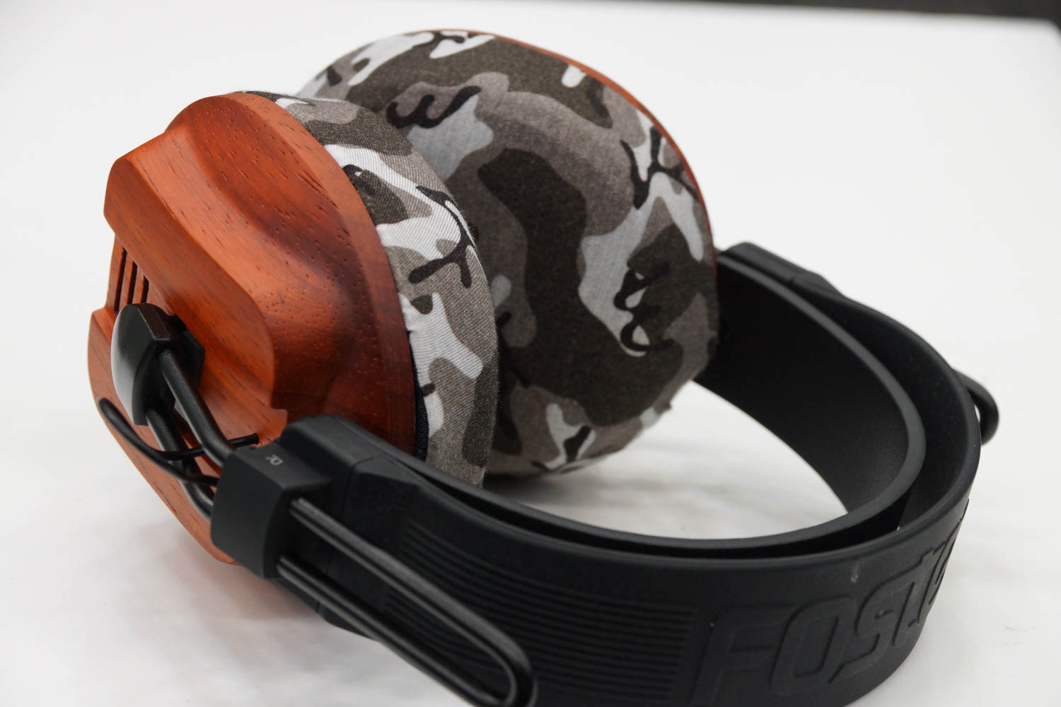 Fostex T6RP 50TH ANNIVERSARY의 이어패드에 대한 mimimamo의 대응