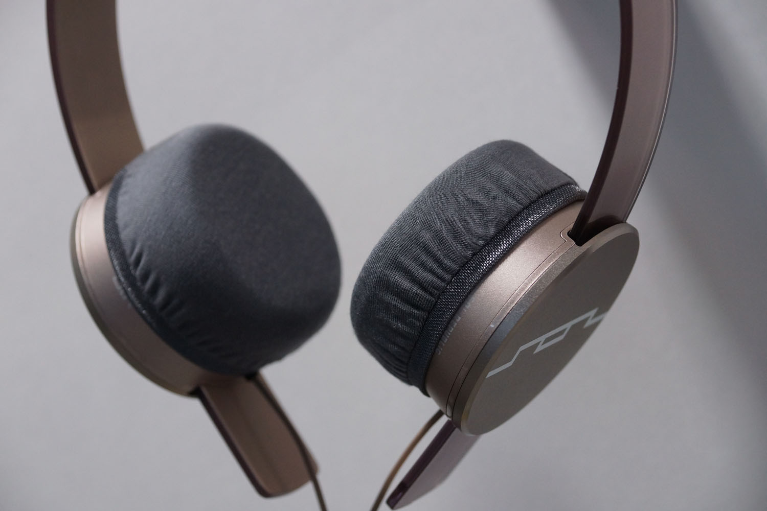 SOL REPUBLIC TRACKS HD2의 이어패드에 대한 mimimamo의 대응